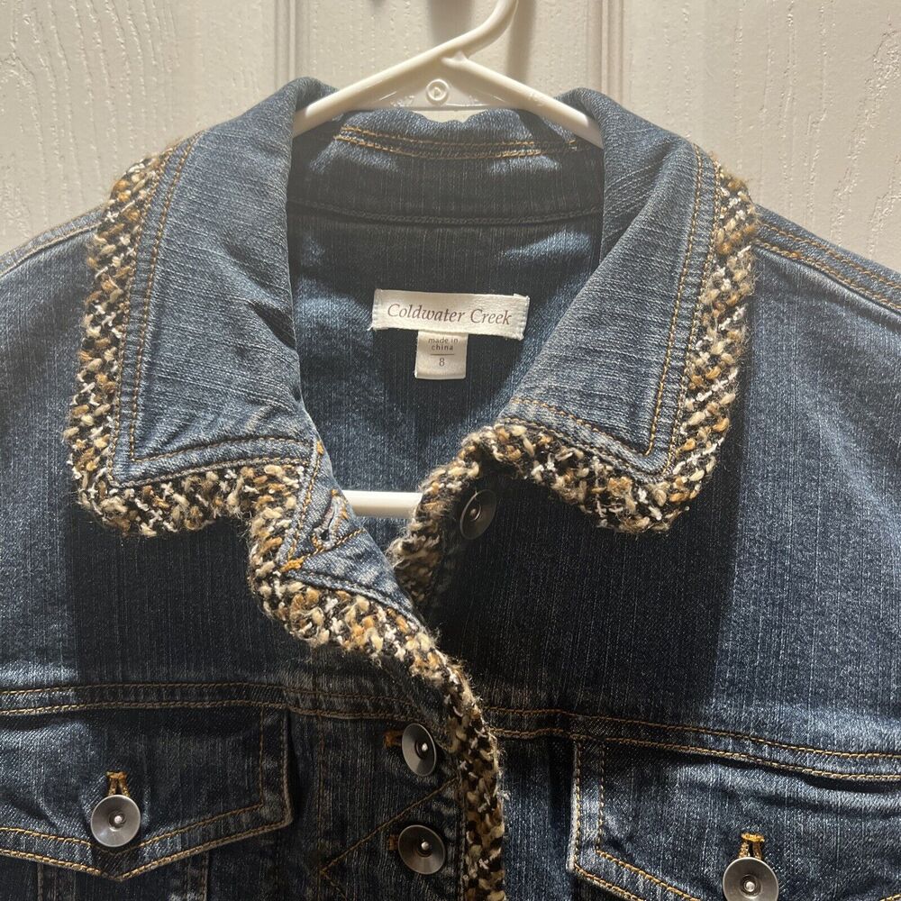 Coldwater Creek Women's Size 8 (Small)Long Sleeve Embroidered Hem Jean Jacket - Picture 3 of 8